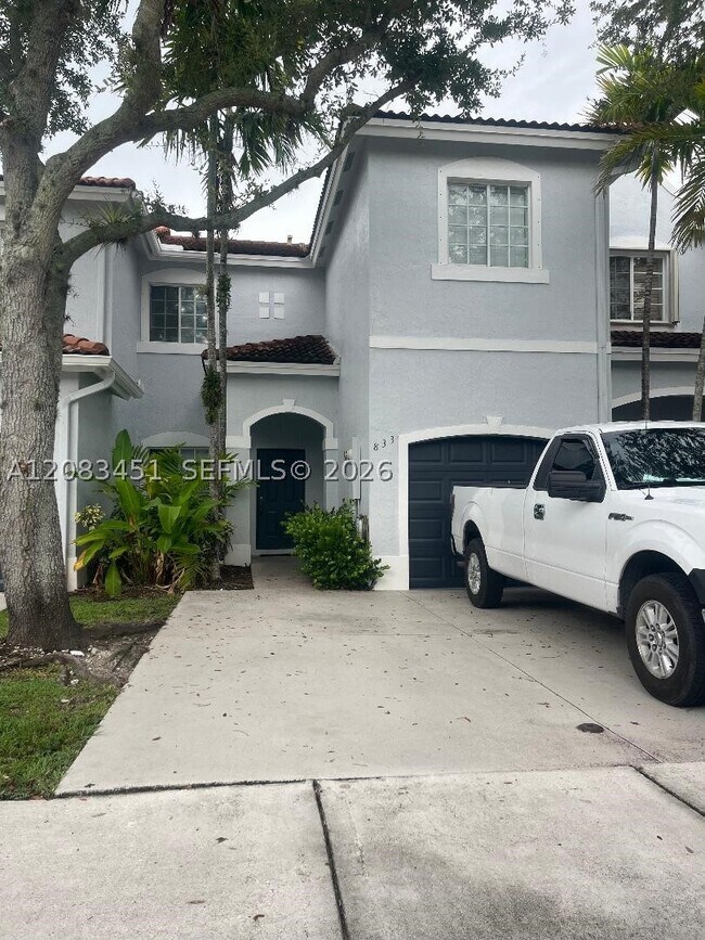 Building Photo - 833 SW 148th Pl