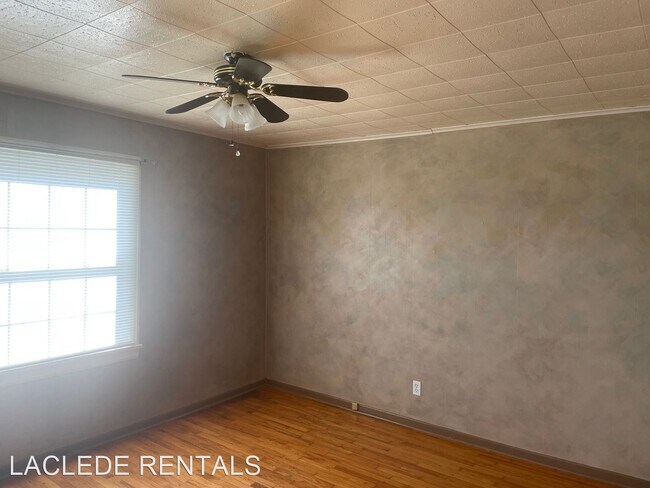 Building Photo - 2 br, 1 bath House - 674 Milcreek