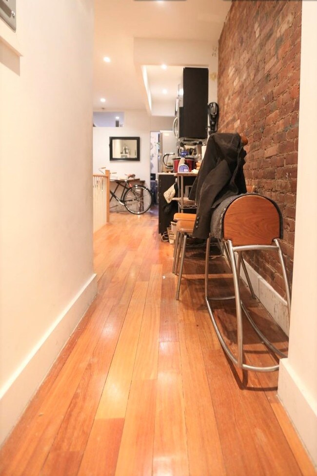 Building Photo - 203 East 4th Street