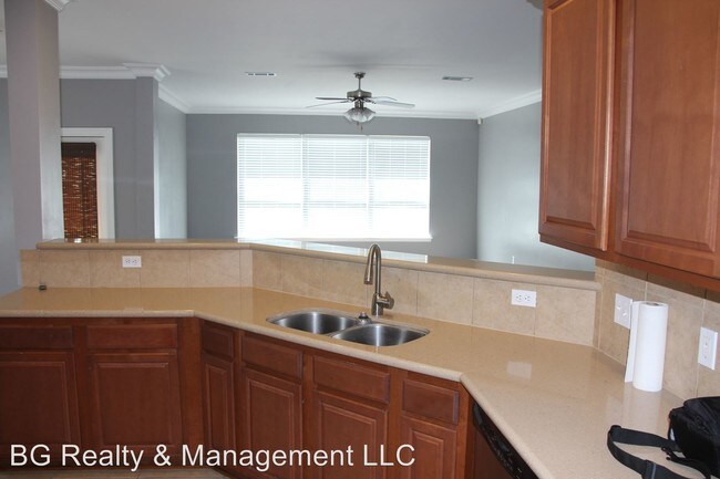 Foto del edificio - 3 br, 2 bath House - 100 Spanish Moss
