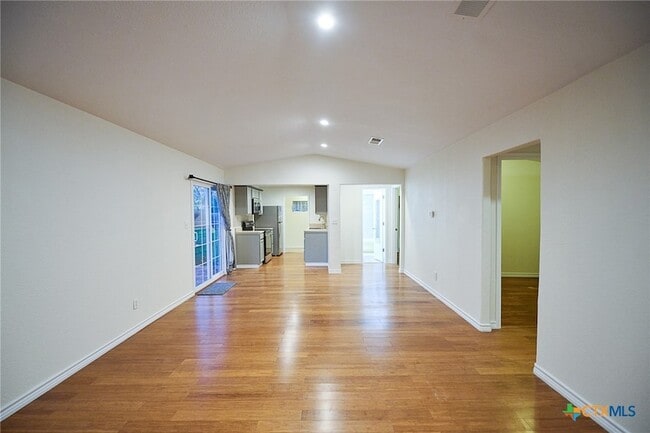 Foto del edificio - 919 Southside Dr