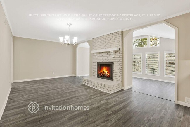 Foto del edificio - 3325 Kingfisher Dr