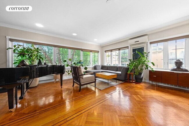 Foto del edificio - 826 E 22nd St