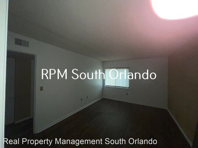 Building Photo - 2 br, 2 bath House - 5245 Vineland Road A102