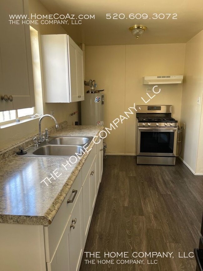 Building Photo - 2602 E Keswick Cir