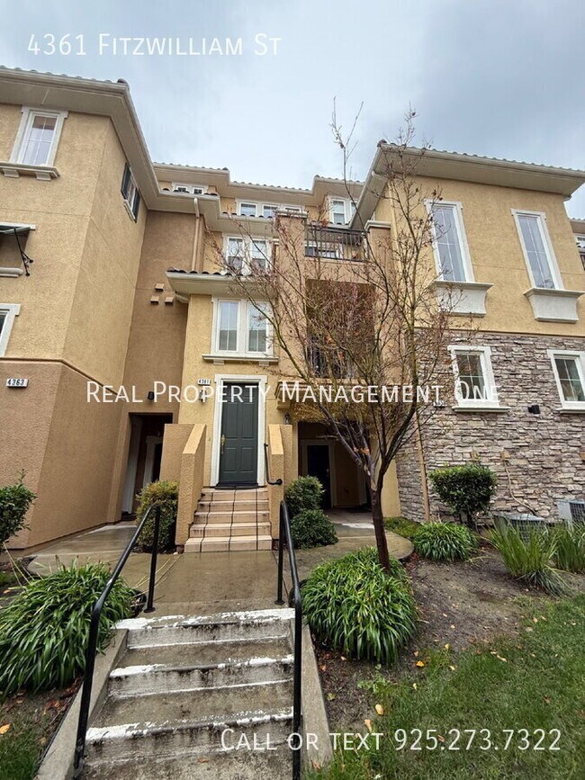 Foto del edificio - 4361 Fitzwilliam St