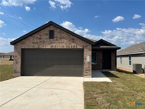 Building Photo - 534 Chevre Rd