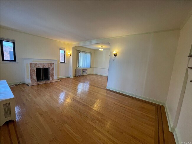 Foto del edificio - 217-32 50th Ave