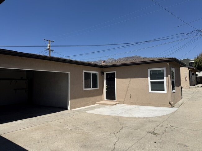 Building Photo - 619 Linwood Ave