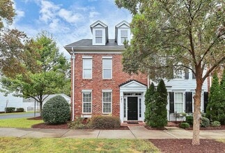 Building Photo - 9845 Longstone Ln