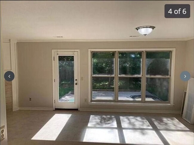 Building Photo - 3 Bedroom 2.5 bath home