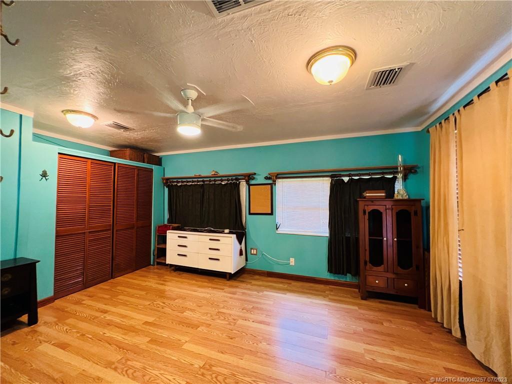 Primary Photo - 632 W Weatherbee Rd