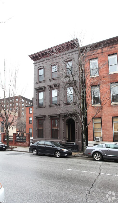 Building Photo - 904 N Calvert St