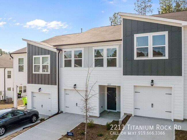 Building Photo - 2213 Titanium Rock Rd