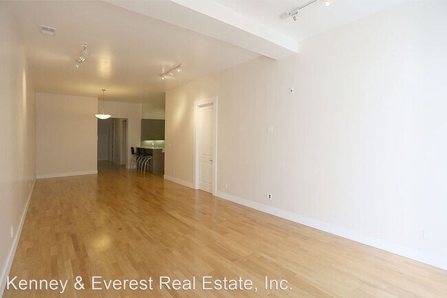 Building Photo - 4 br, 3 bath House - 4044 24th street