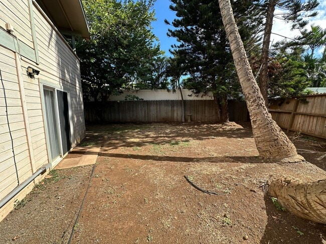 Building Photo - 42 Waikalani Pl