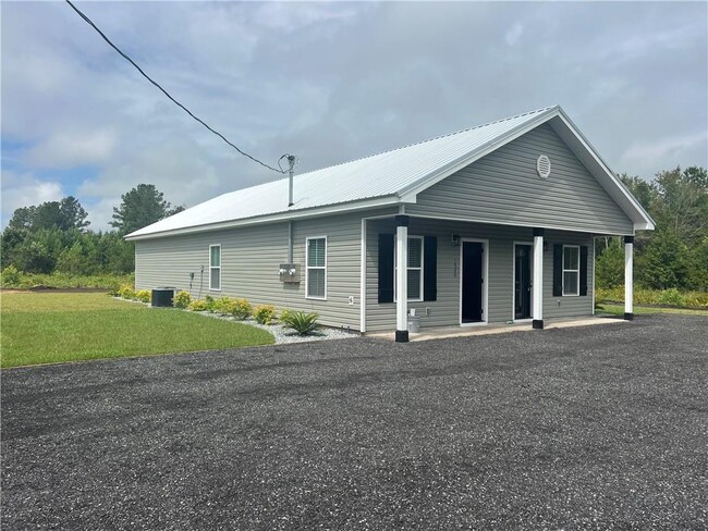 Building Photo - 1520 Swamp Rd