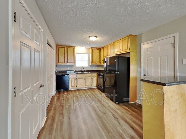 Building Photo - 1316 Iron Gate Blvd