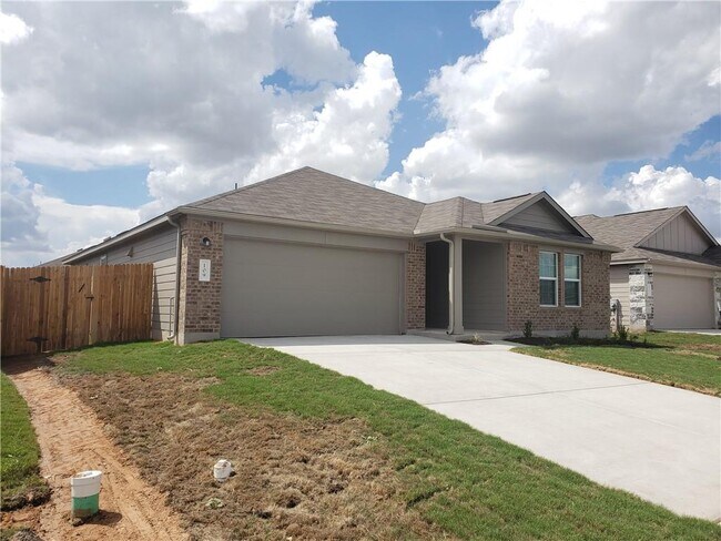 Foto del edificio - 109 Red Buckeye St