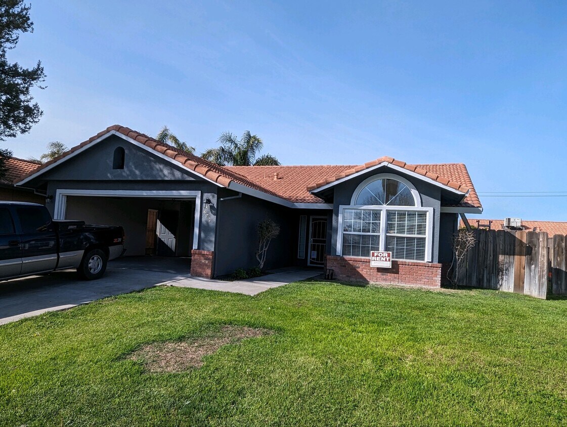 678 Tusky Ave, Los Banos, CA 93635 House Rental in Los Banos, CA