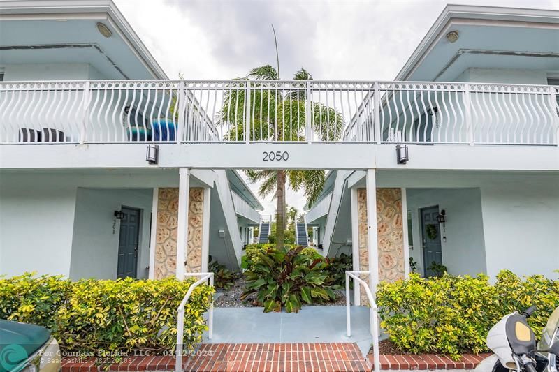 Foto principal - 2050 NE 39th St