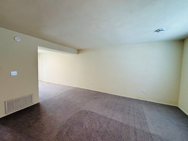 Foto del edificio - 2 Bedroom, 1.5 Bath Townhouse