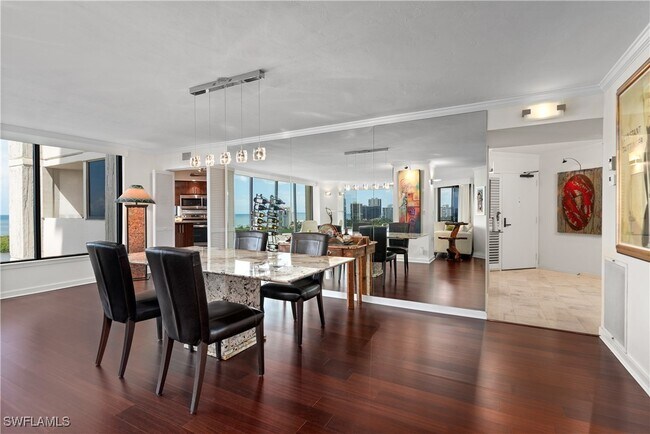 Foto del edificio - 5555 Heron Point Dr