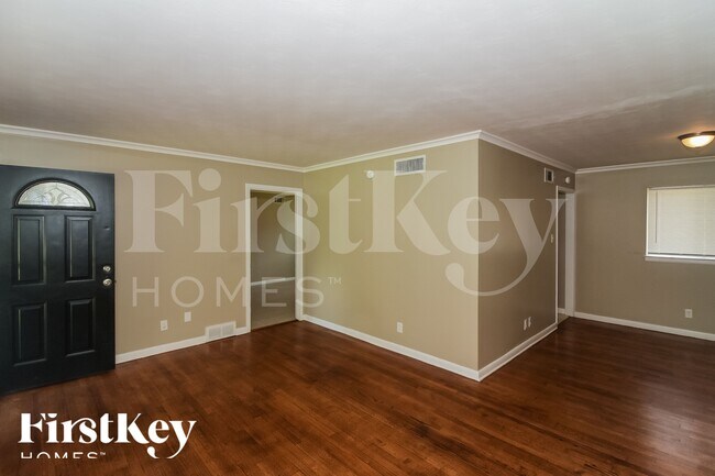 Foto del edificio - 5405 Lyford Ave