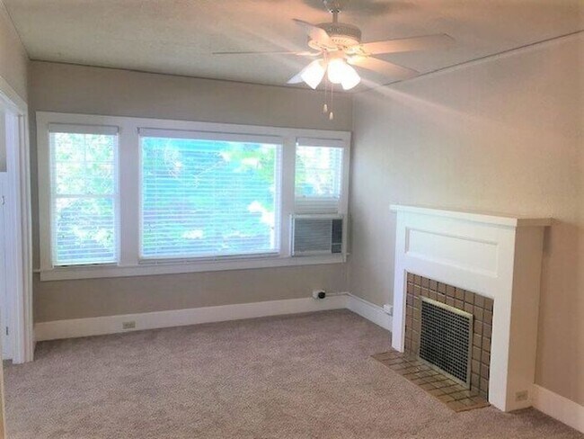 Building Photo - 1019 H St