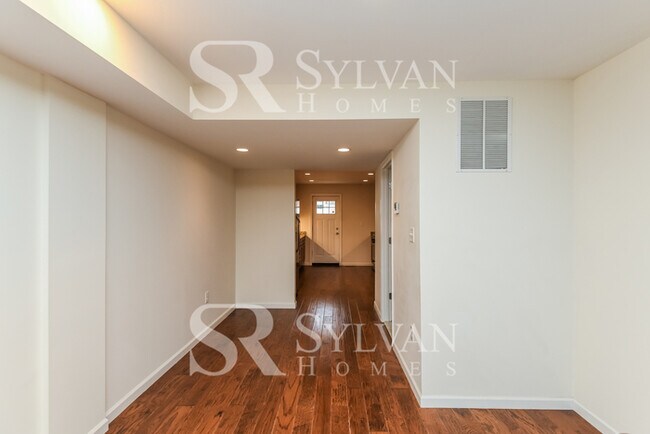 Foto del edificio - It’s time to invest in yourself by investi...