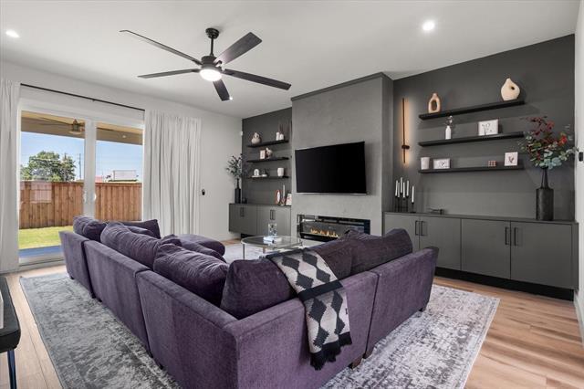 Foto del edificio - 4029 Ivanhoe Ln