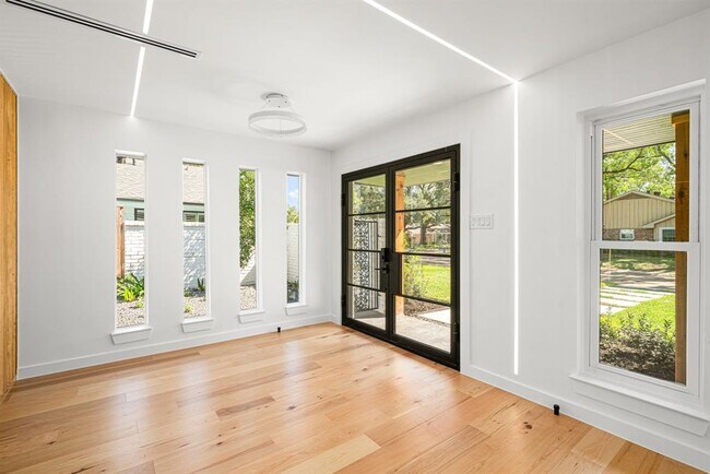 Foto del edificio - 2506 Briarbrook Dr