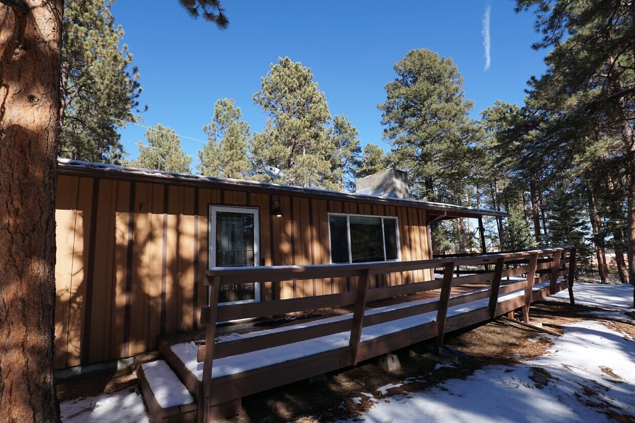 Primary Photo - Charming Home in Conifer!