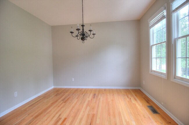 Foto del edificio - Nice 4 bedroom house in SW Durham with fen...