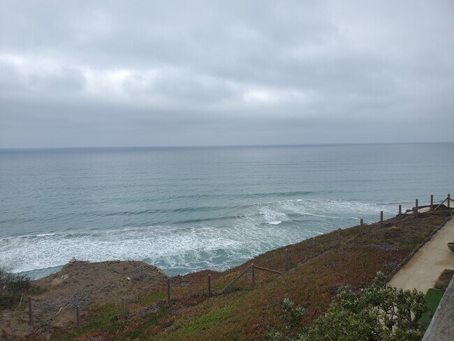 Building Photo - 340 Esplanade Ave