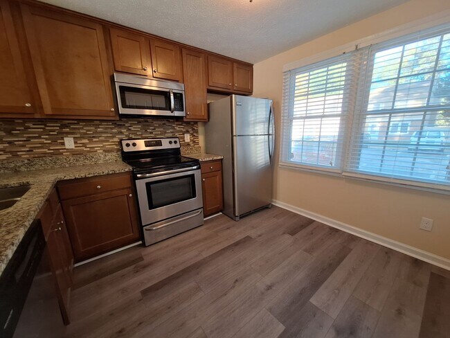 Building Photo - 501 Chanticlair Court