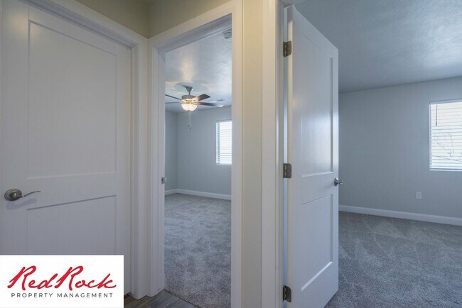 Foto del edificio - Newer 3 Bedroom, 2.5 Bath Townhome