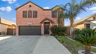 Building Photo - 2106 Mallorca Dr