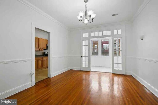 Building Photo - 1376 Sheridan St NW