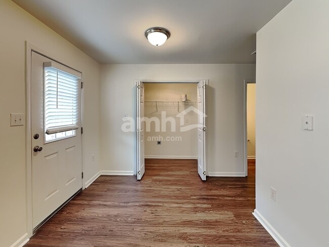 Foto del edificio - 51 Wolf Creek Ln