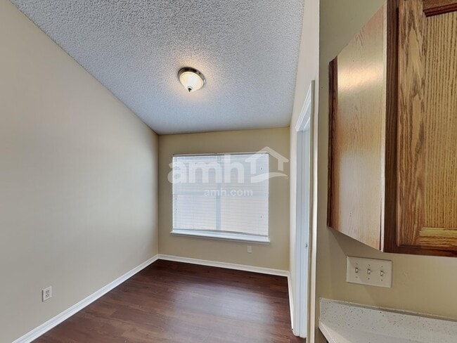 Building Photo - 3428 World Ct