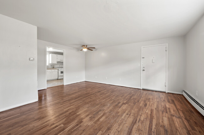 Foto del edificio - 100 Sycamore Ln