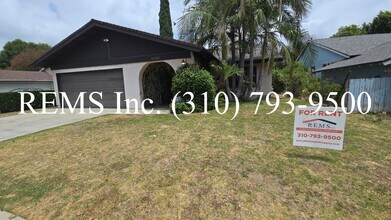 Building Photo - 15025 Archwood St
