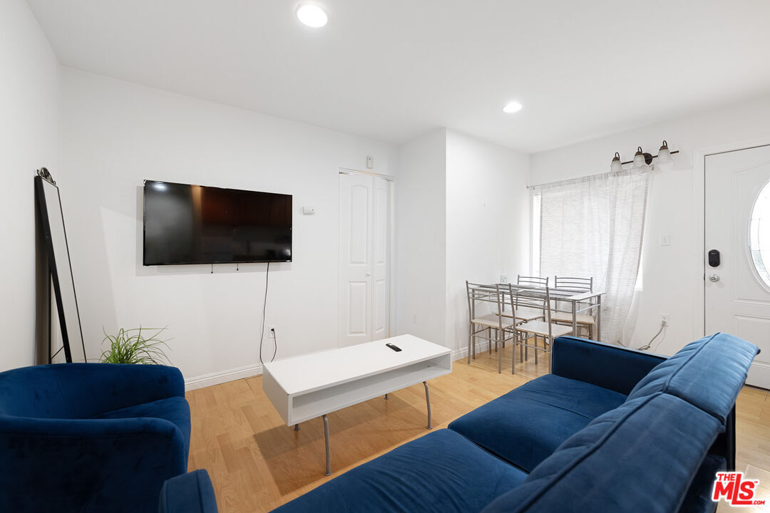 1139 N Genesee Ave, West Hollywood, CA 90046 House Rental in West