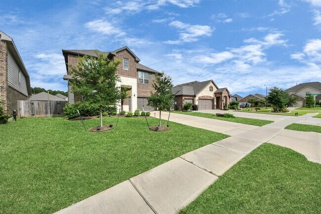Foto del edificio - 6331 Cambrai Wood Ln