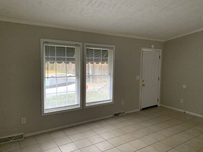 Building Photo - 1311 Bright Ct