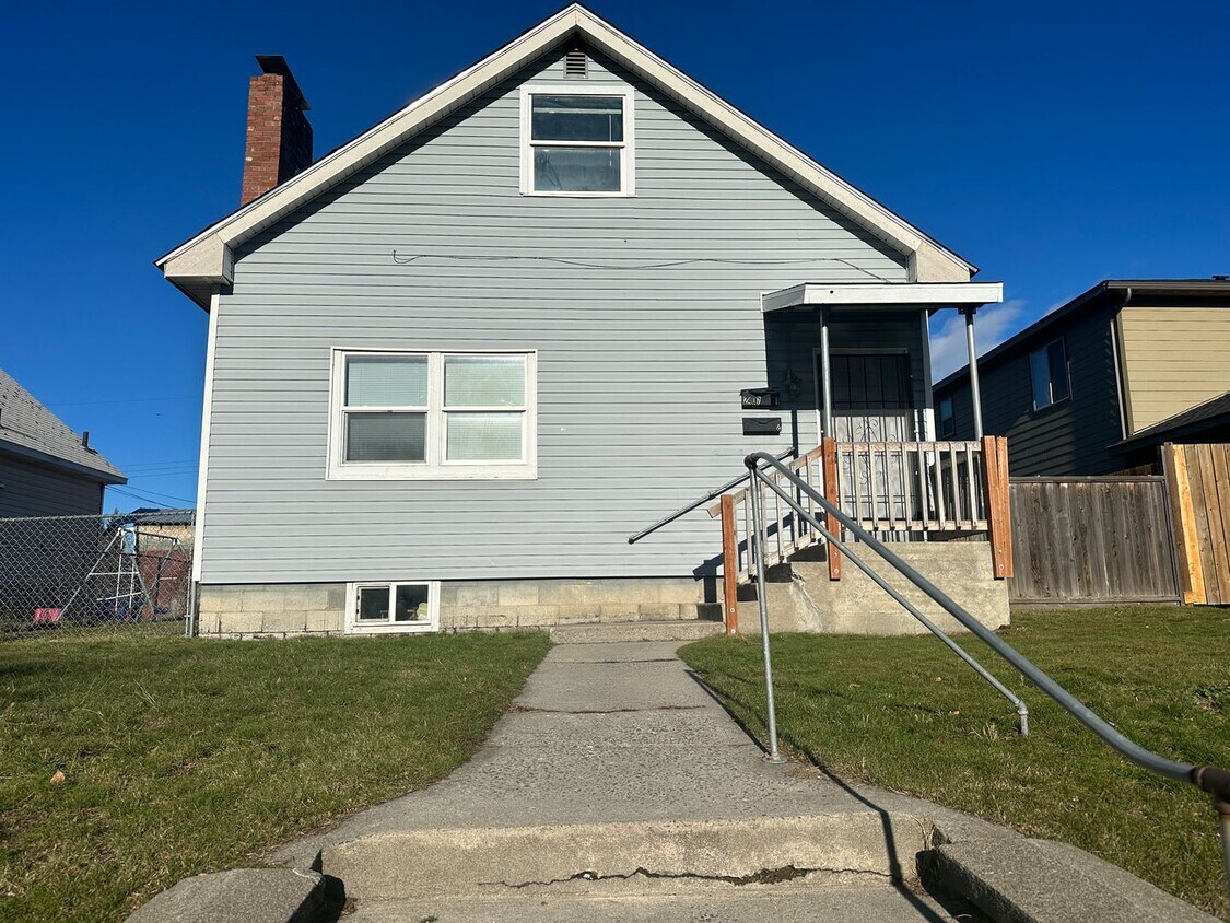 Foto principal - 2407 E 7th Ave