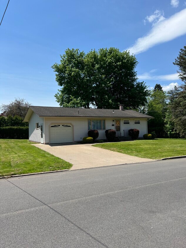 913 Arnold Ave, Utica, NY 13502 House Rental in Utica, NY