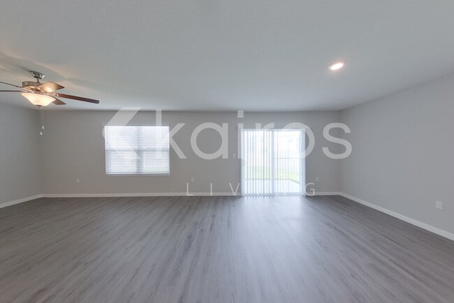 Building Photo - 8597 SW 44th Ct