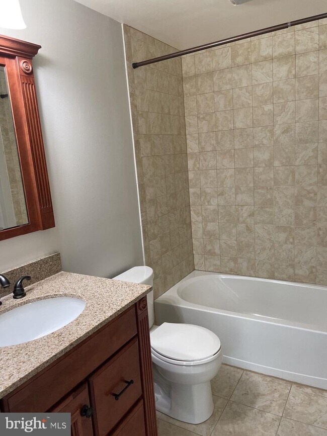 Building Photo - 4558 Hidden Stream Ct